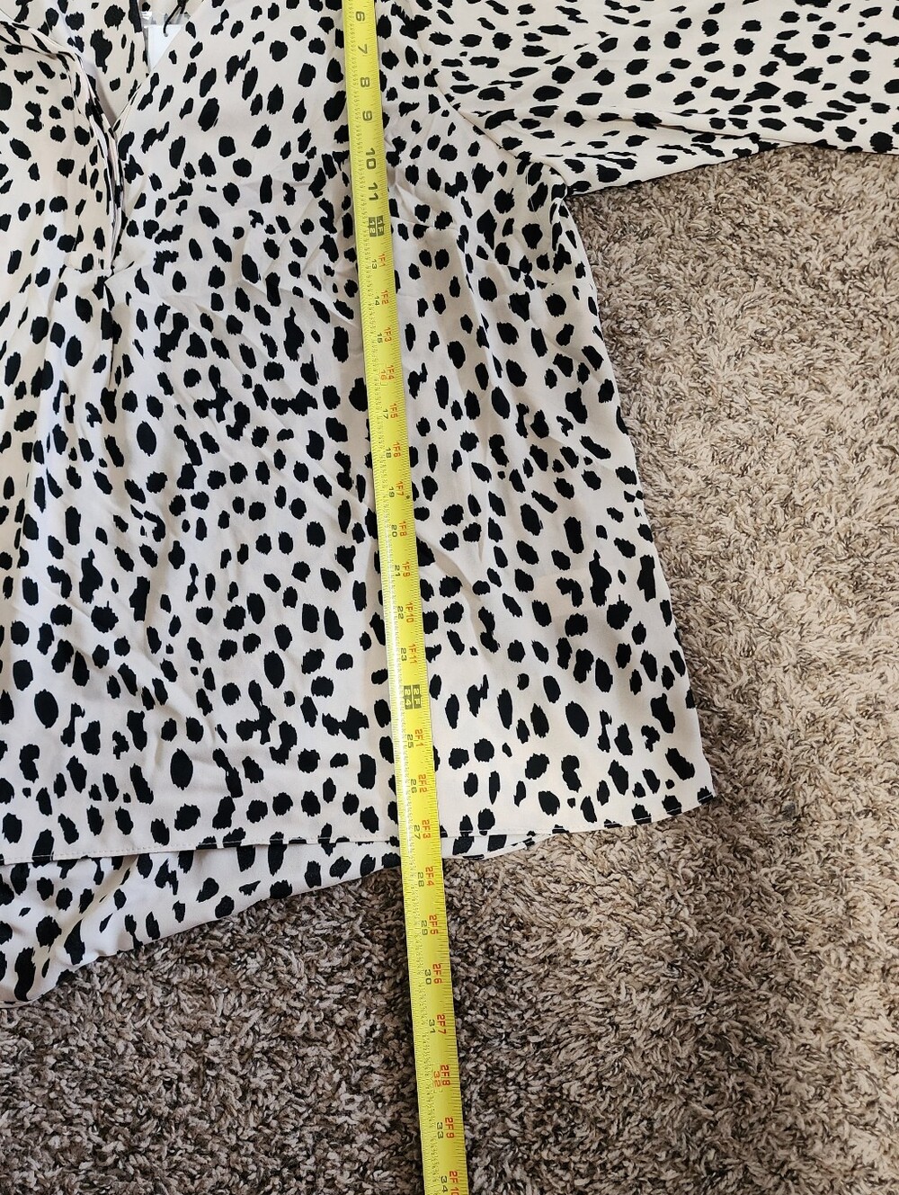 Tahari Cheetah Leopard Print V-Neck Blouse Long Bubble Sleeve 2X NWT - Picture 7 of 7